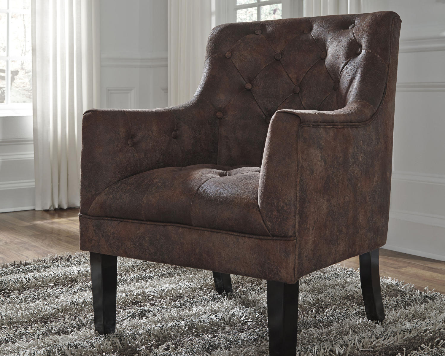 Mahogany Accent Chair B3802