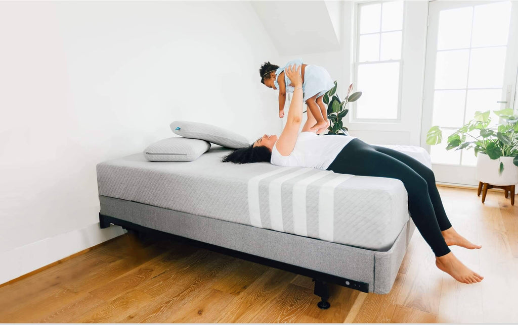 Gray King Size Mattress Foundation I29939