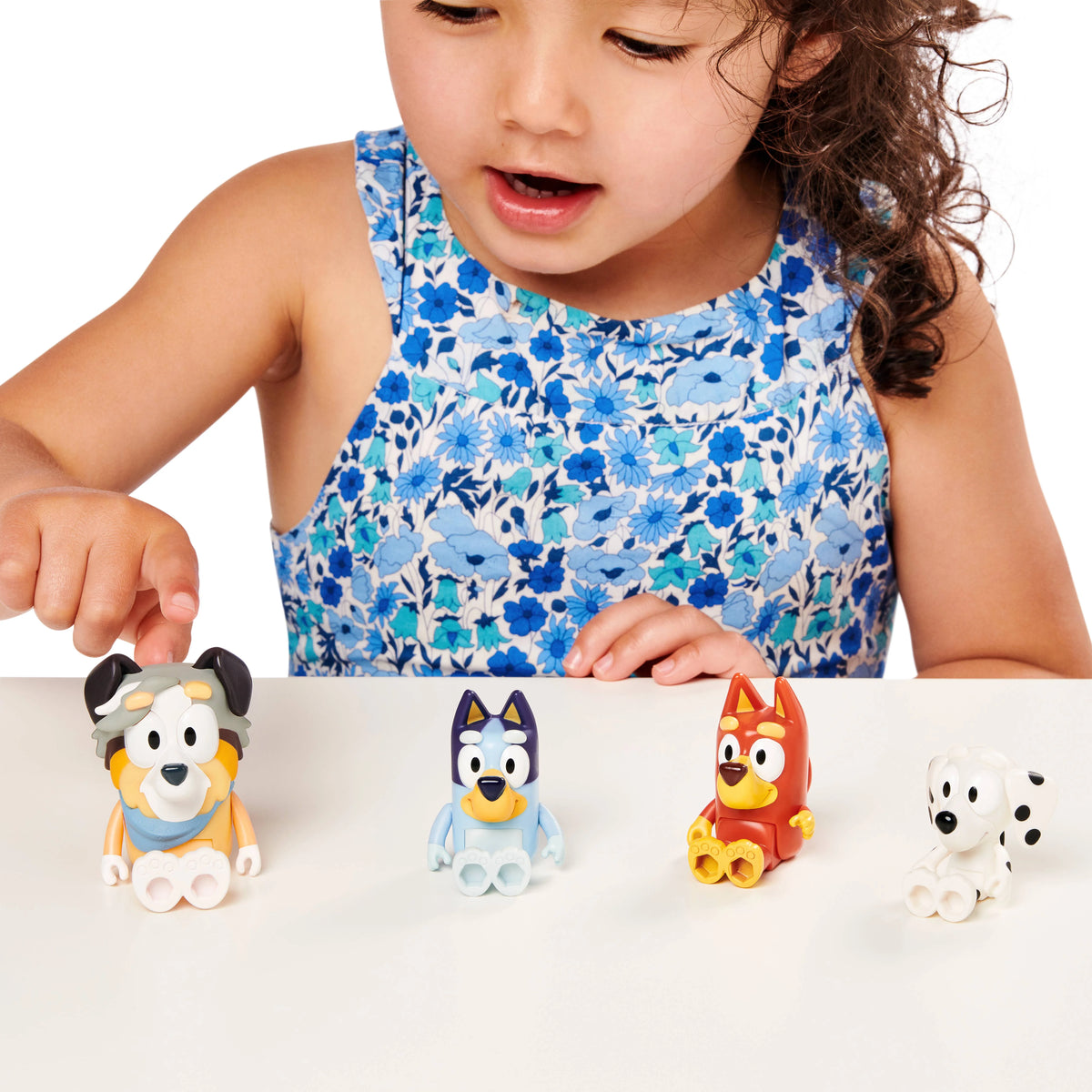 4PK School Figures T657489
