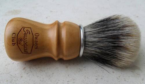 Cherry Wood Badger Shave Brush D131879