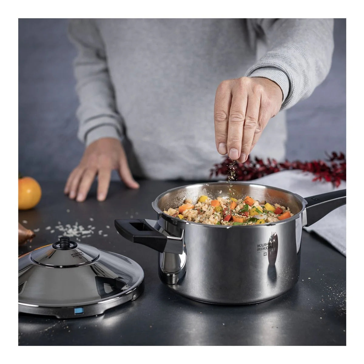 3.5 Qt Pressure Cooker F8778
