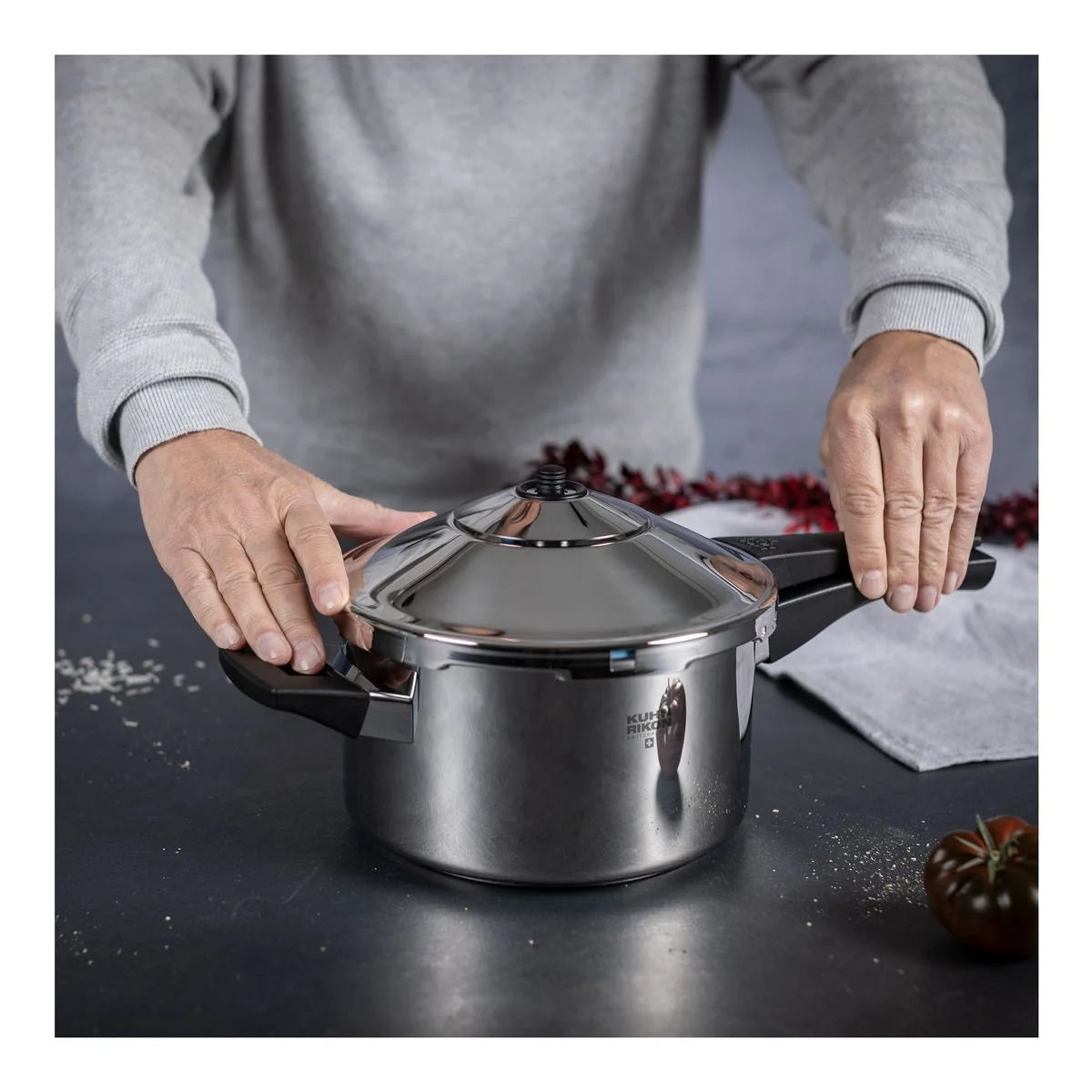 3.5 Qt Pressure Cooker F8778