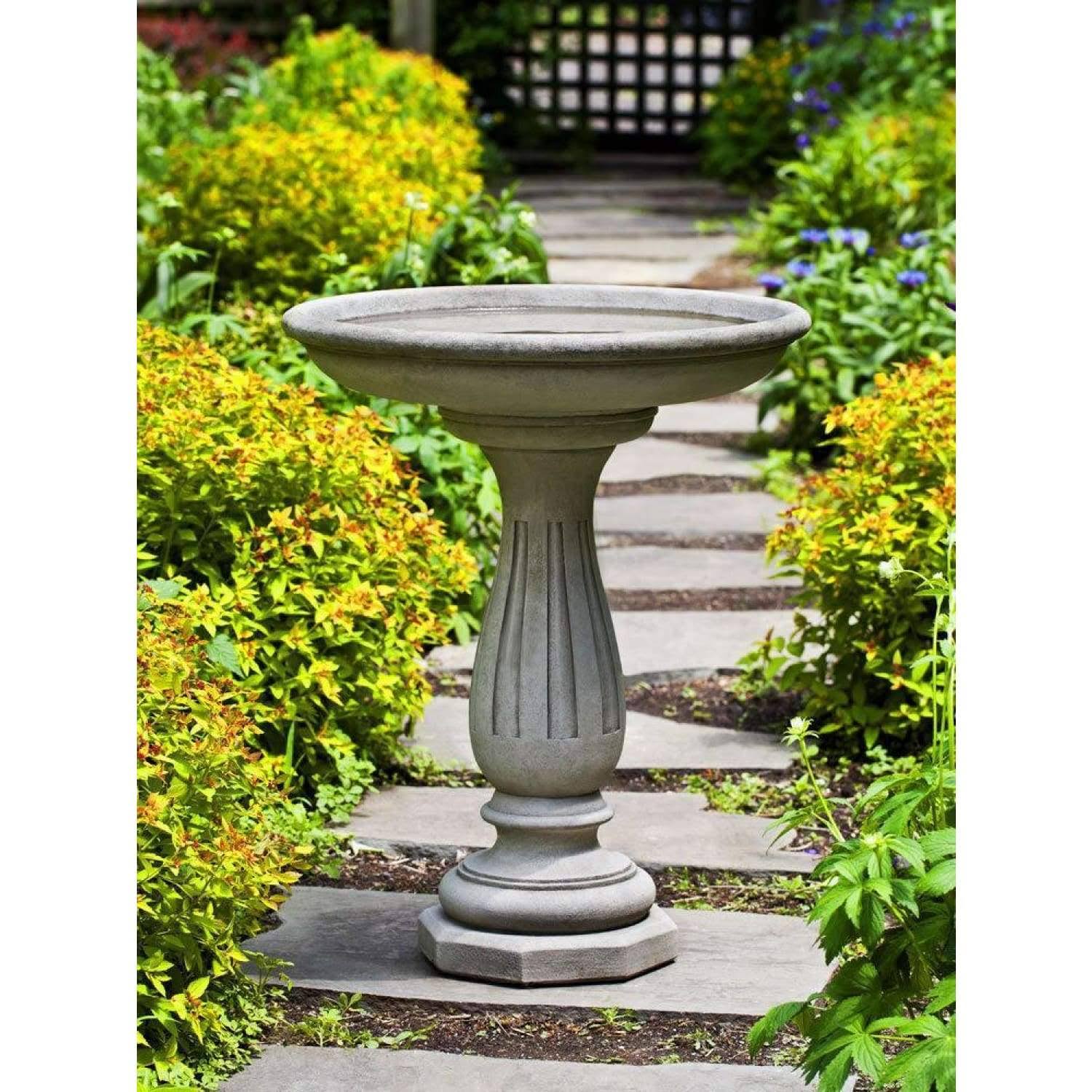 Verde Birdbath K1552