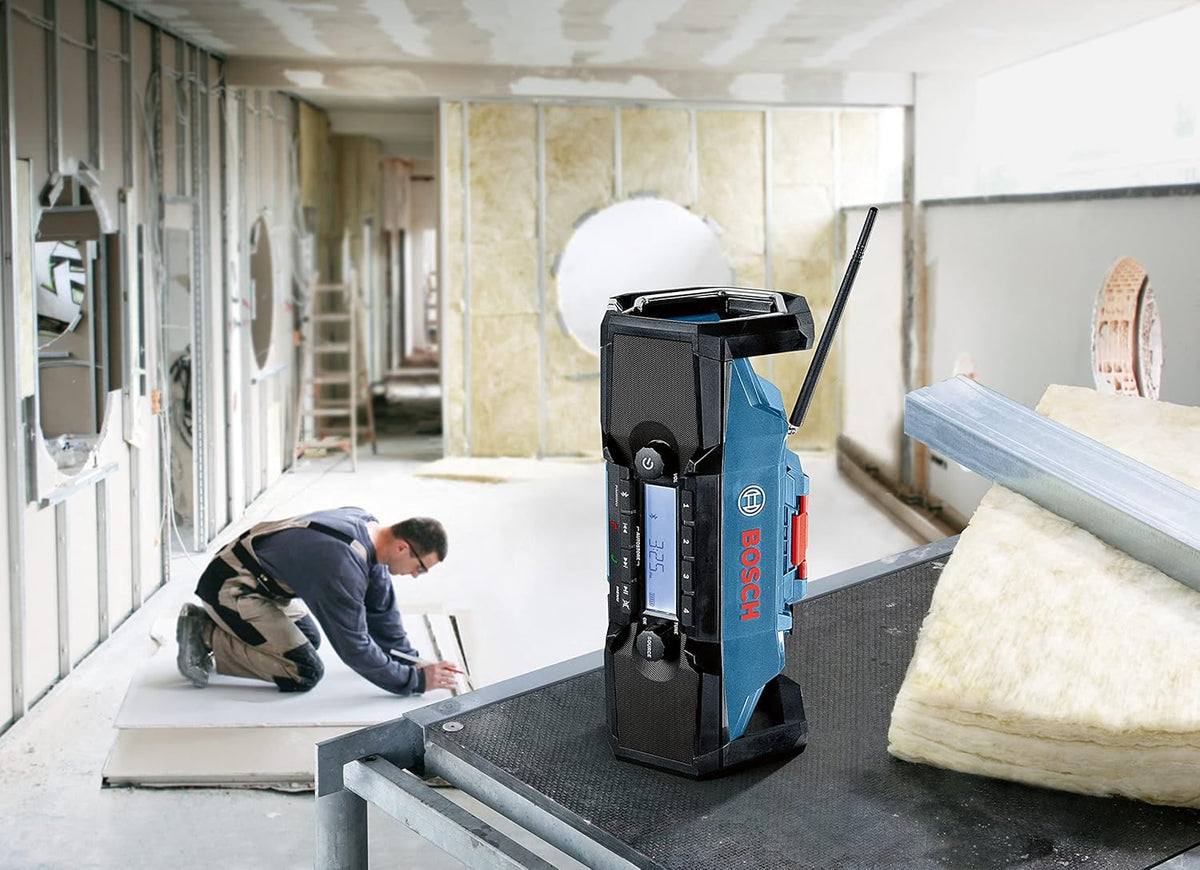 Compact Jobsite Radio with Bluetooth 5.0 L728