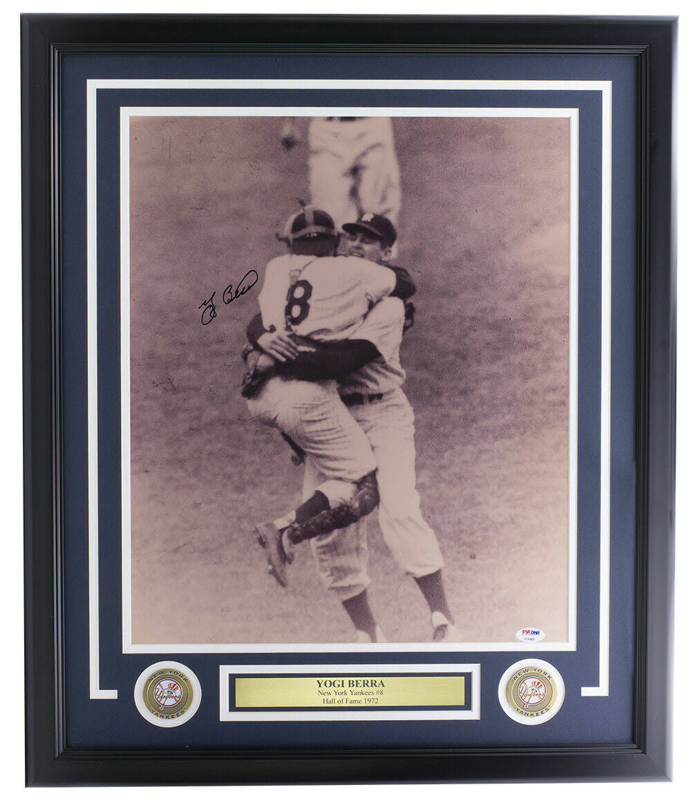 Signed Framed 16x20 New York Yankees Celebration Photo J467029