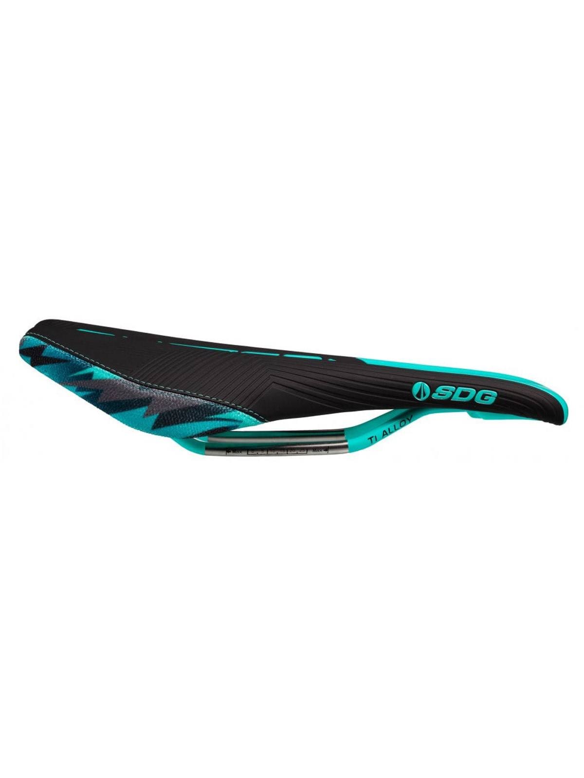 Black-Teal Ti-Alloy Rail Saddle E445235