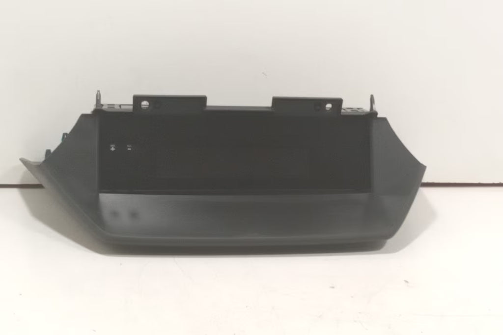 Pre-Owned Subaru Forester Clock & Temperature Display W877090